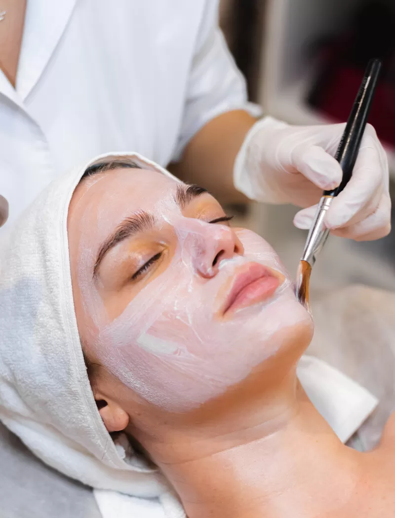 Pro Collagen Facial